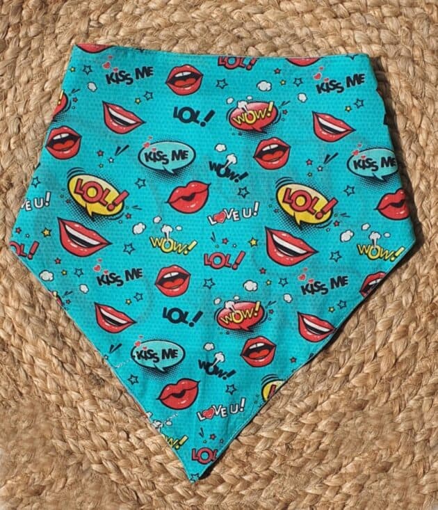 Kiss Me Bandana